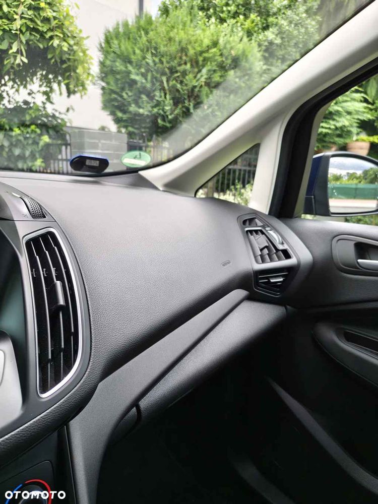 Ford C-MAX - 17