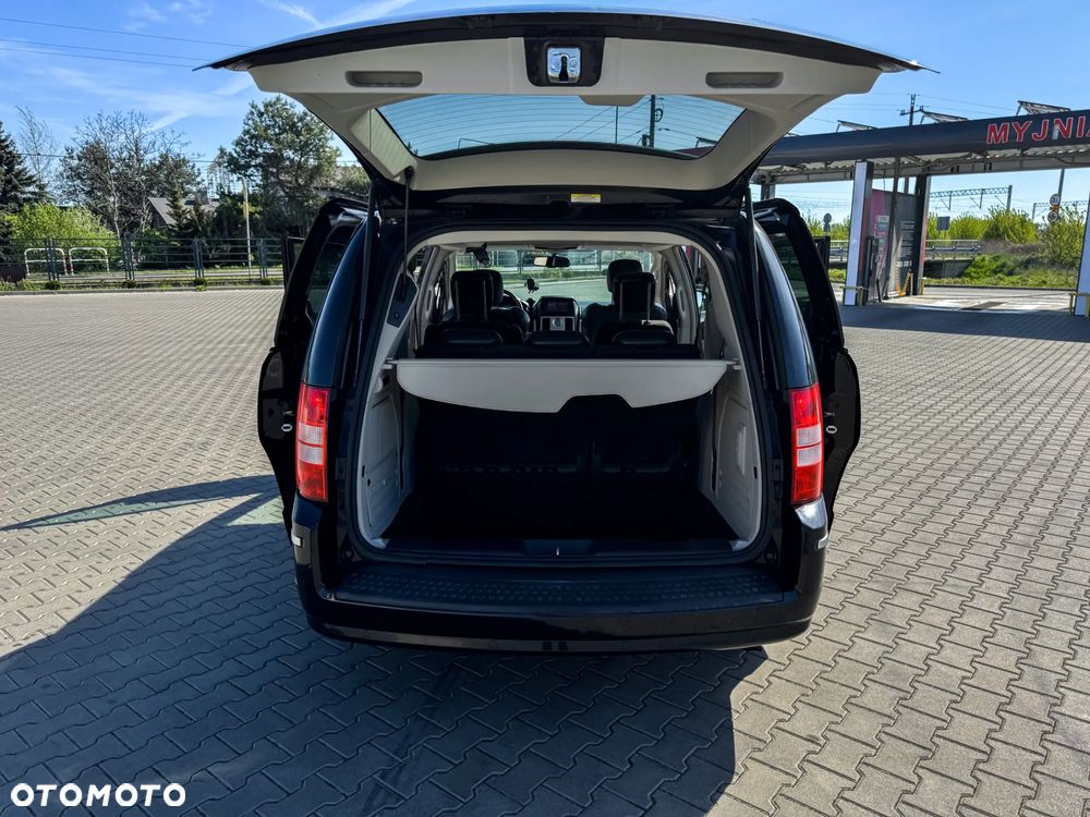 Chrysler Grand Voyager - 31