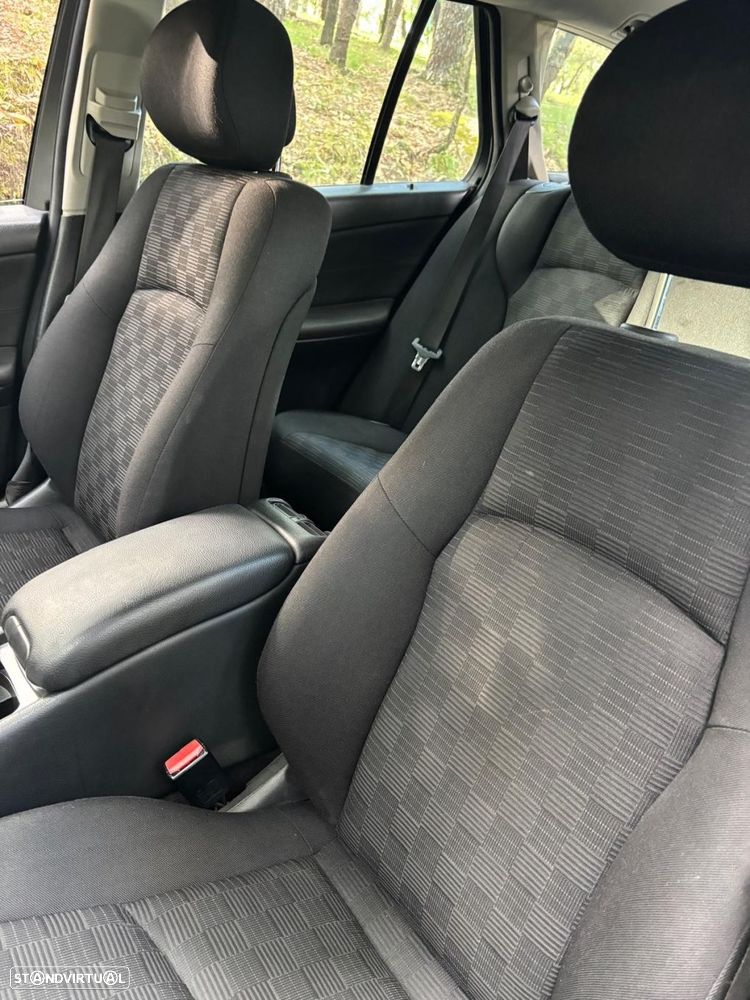 Mercedes-Benz C 220 CDi Classic - 25
