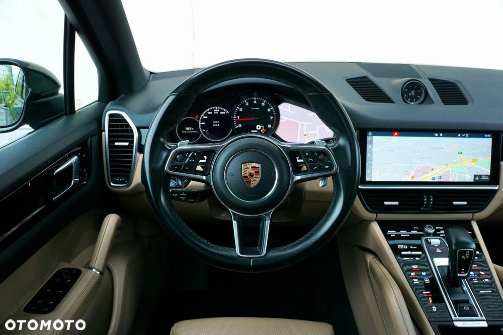 Porsche Cayenne Standard - 20