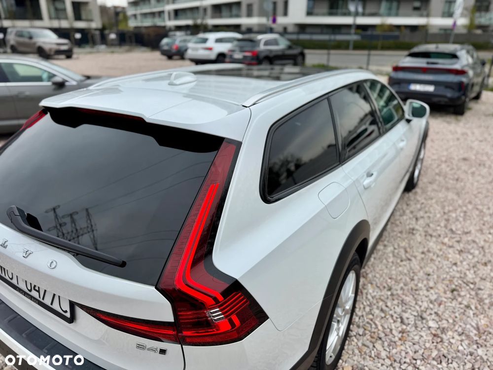 Volvo V90 Cross Country B4 D AWD Ultimate - 11