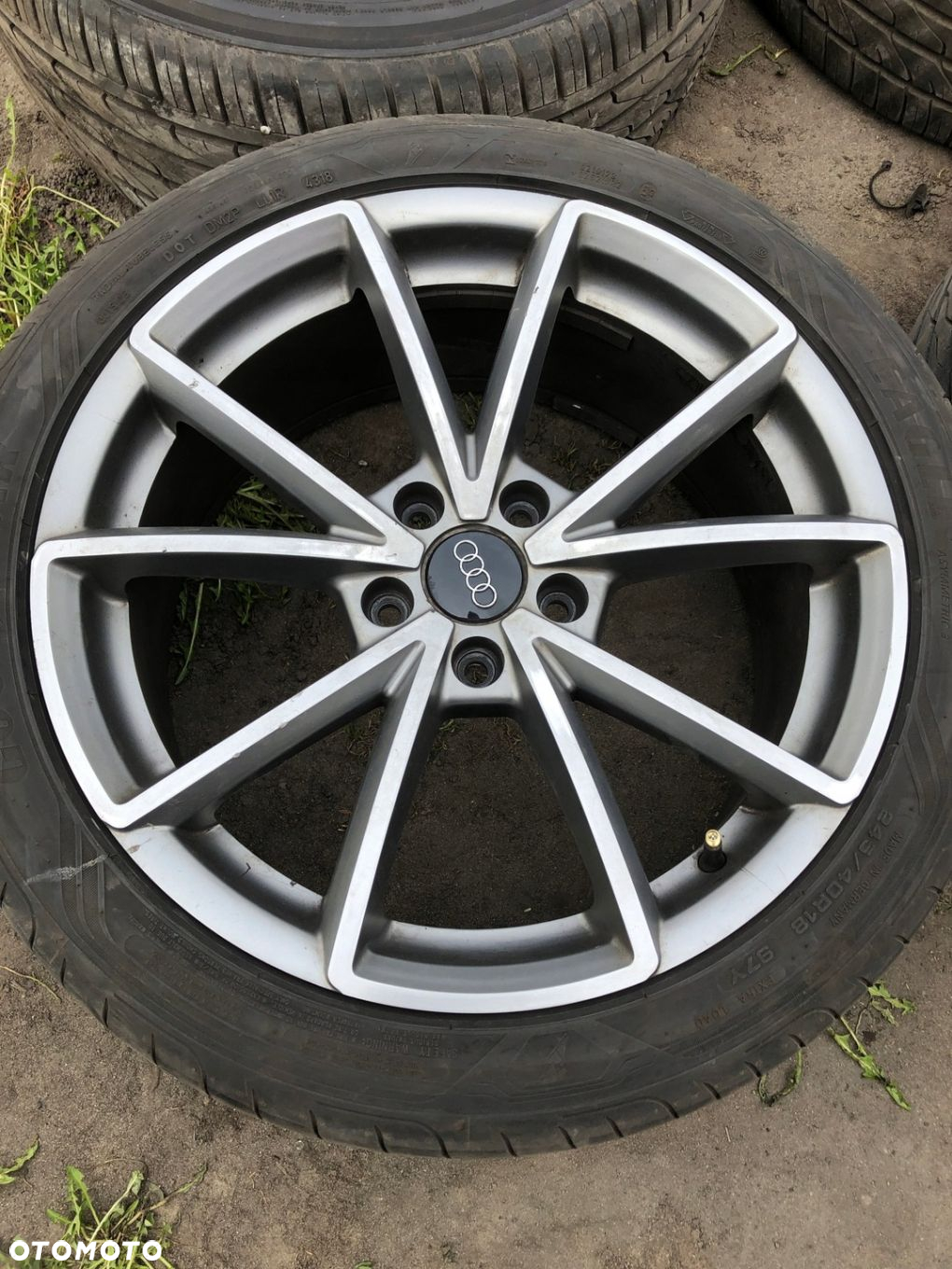 FELGI S-LINE S4 S5 A4 B8 B9 8W0 8Jx18 ET 45 5x112 - 2