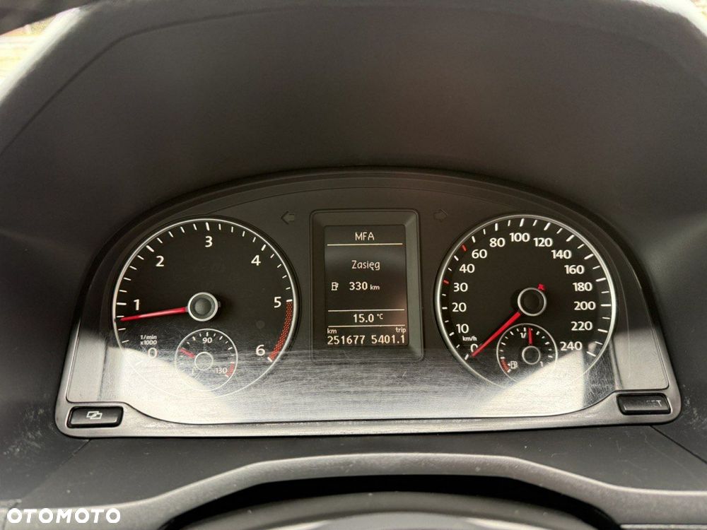 Volkswagen Caddy Highline DSG - 29