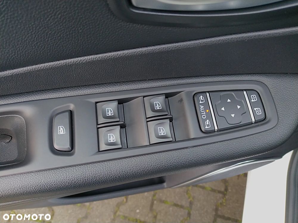 Renault Captur 1.3 TCe Intens - 29