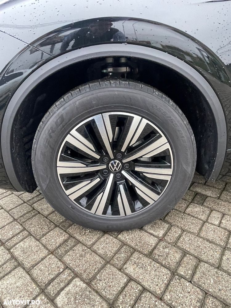 Volkswagen Touareg V6 TDI 4MOTION Elegance - 21