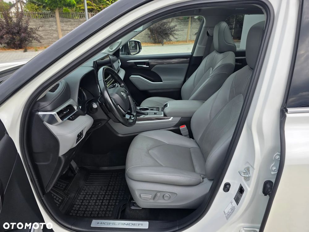 Toyota Highlander 2.5 Hybrid Executive - 24