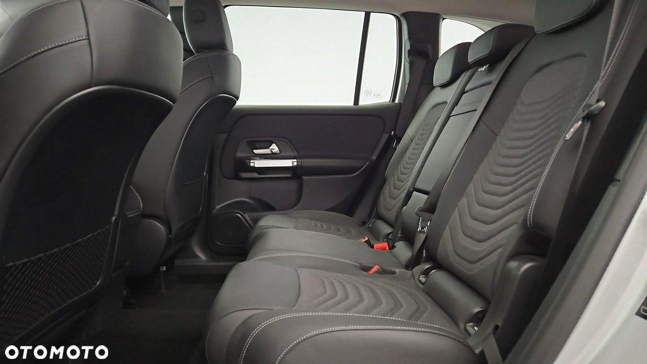 Mercedes-Benz GLB 200 d Progressive 8G-DCT - 23