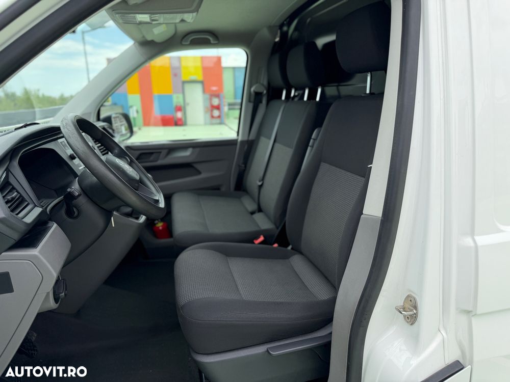 Volkswagen Transporter dT6.1 Furgon KR 2.0 TDI - 22