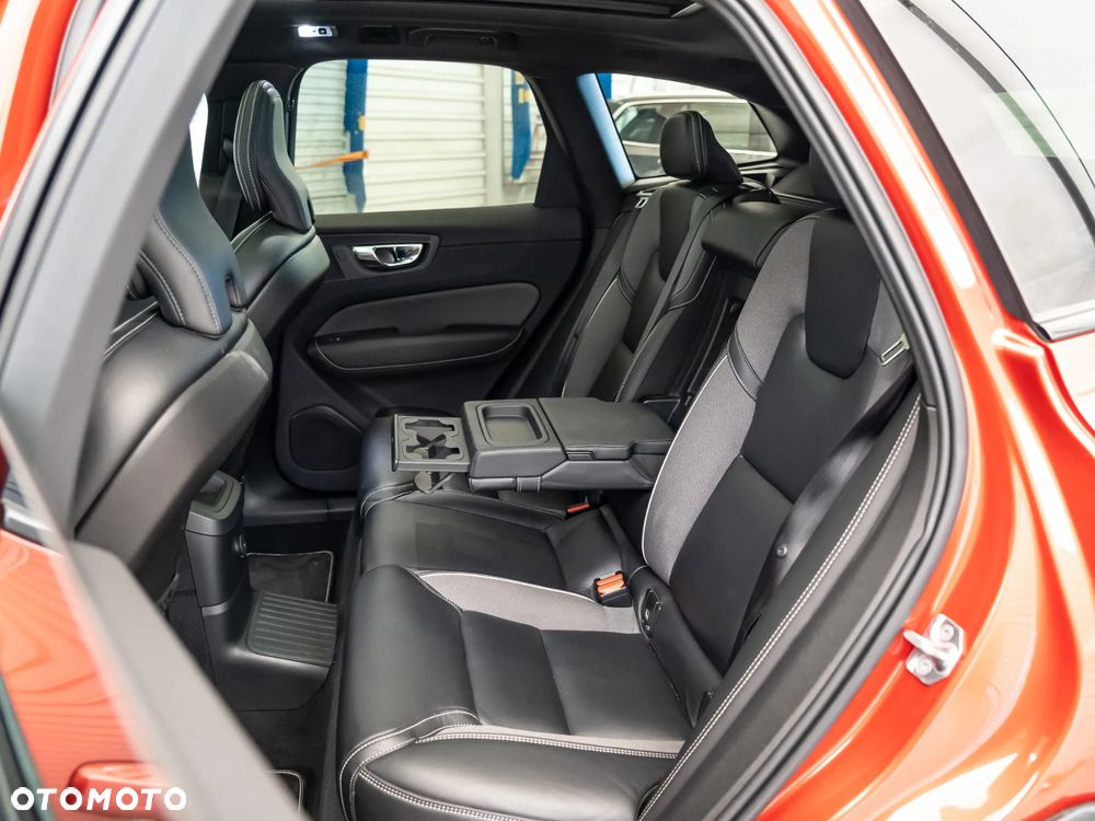 Volvo XC 60 - 36
