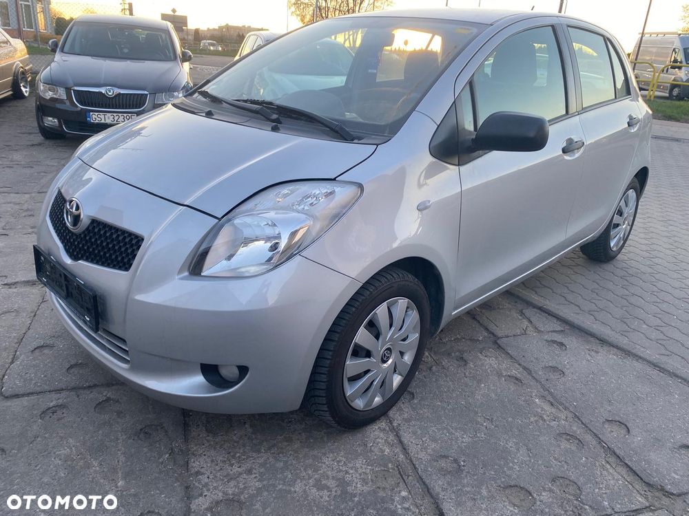 Toyota Yaris 1.3 VVT-i Executive - 7