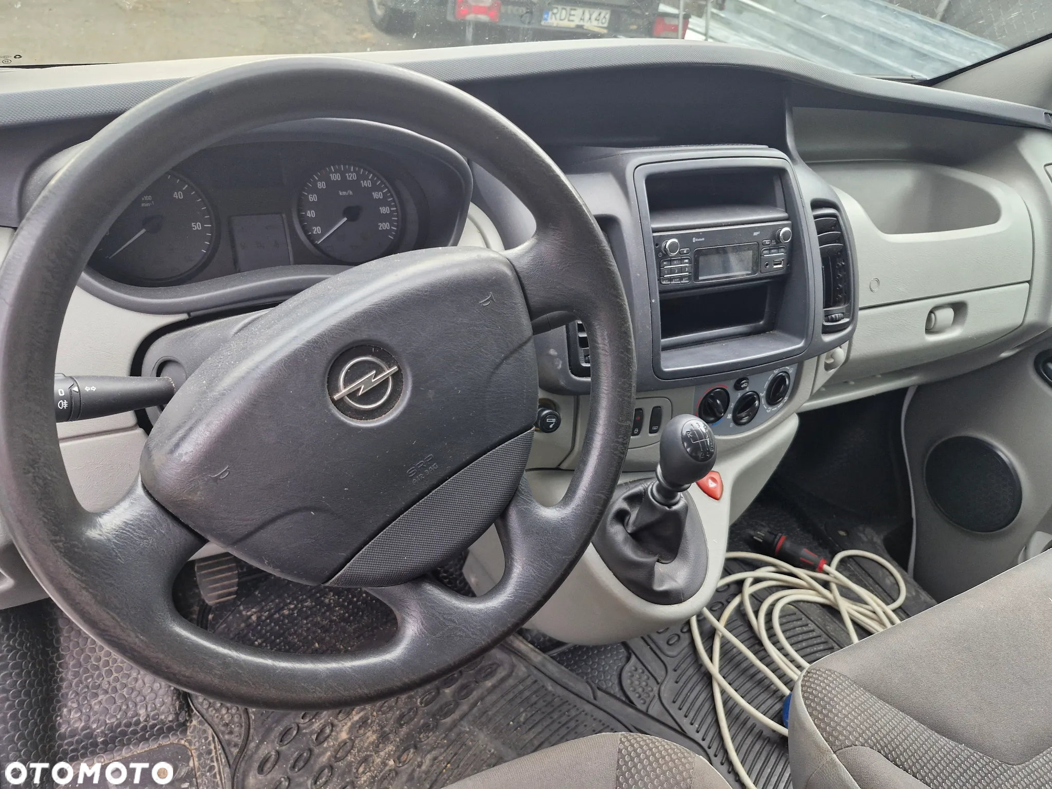 Opel Vivaro - 11