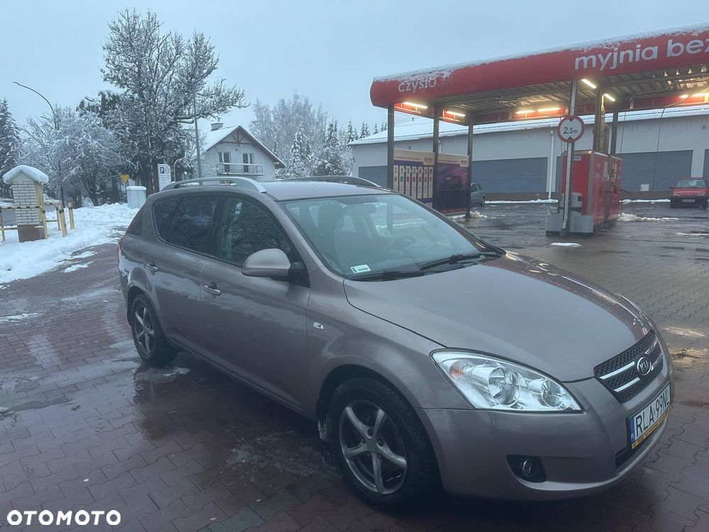 Kia Ceed - 1