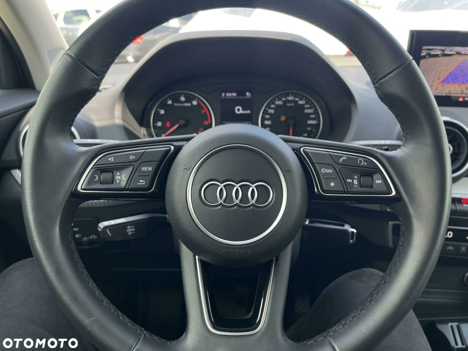 Audi Q2 - 18