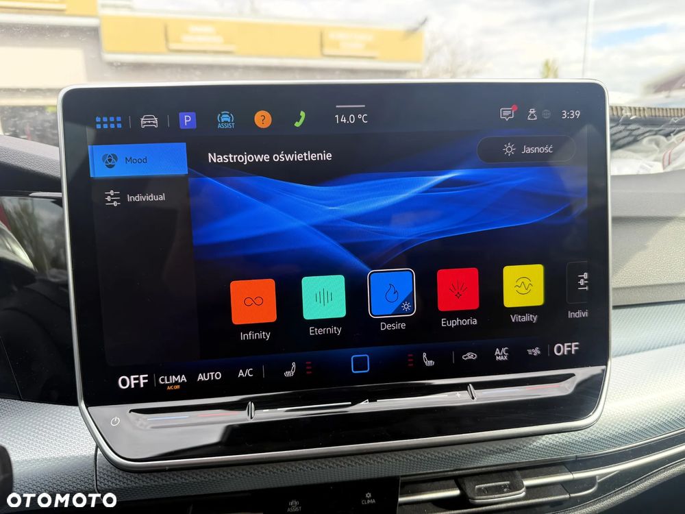 Volkswagen Golf 1.5 eTSI OPF DSG Goal - 15