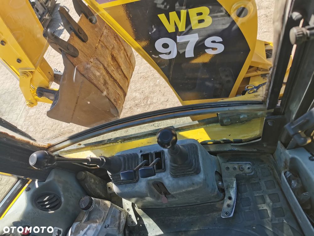 Komatsu WB97S-2 - 18