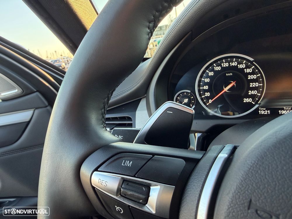 BMW X6 xDrive30d - 13