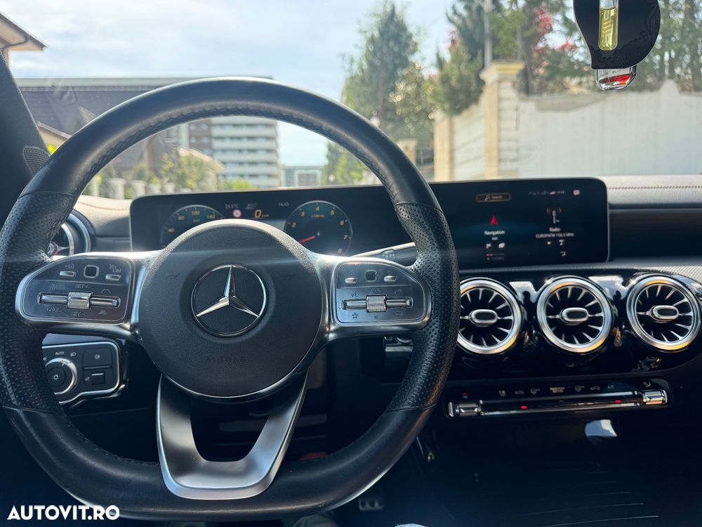 Mercedes-Benz CLA 220 7G-DCT AMG Line - 5
