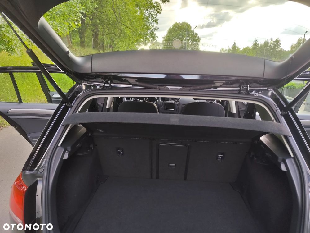 Volkswagen Golf 2.0 BlueTDI Comfortline - 17
