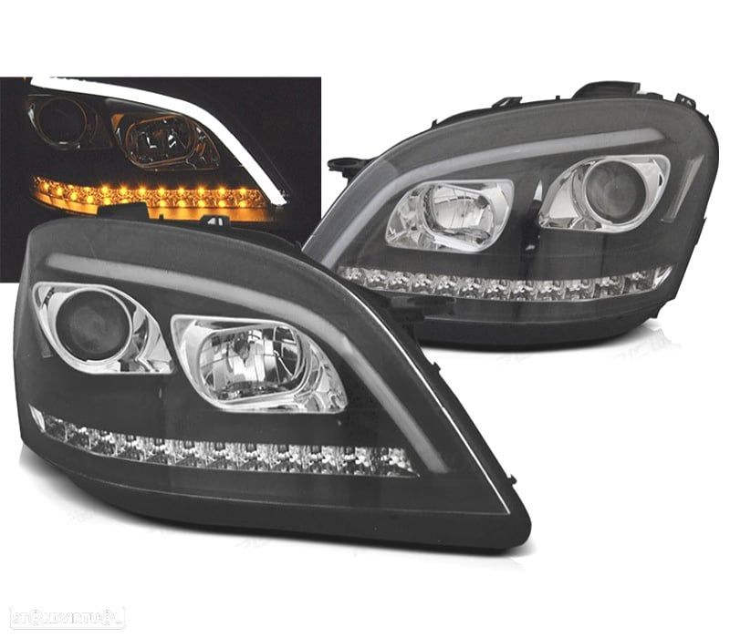 FARÓIS OPTICAS LUZ DIURNA LED + PISCA DINAMICO PARA MERCEDES ML W164 05-07 FUNDO PRETO - 1
