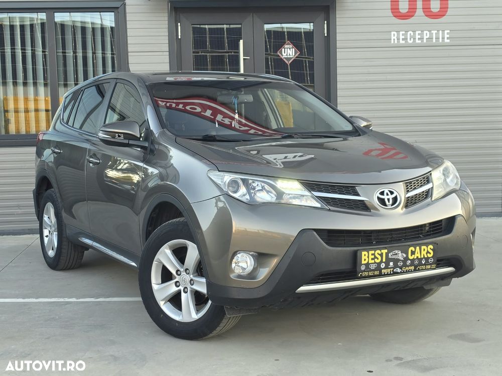 Toyota RAV4 2.2 D-4CAT 4WD Aut Luxury - 4
