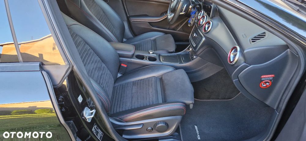Mercedes-Benz CLA 200 7G-DCT AMG Line - 19