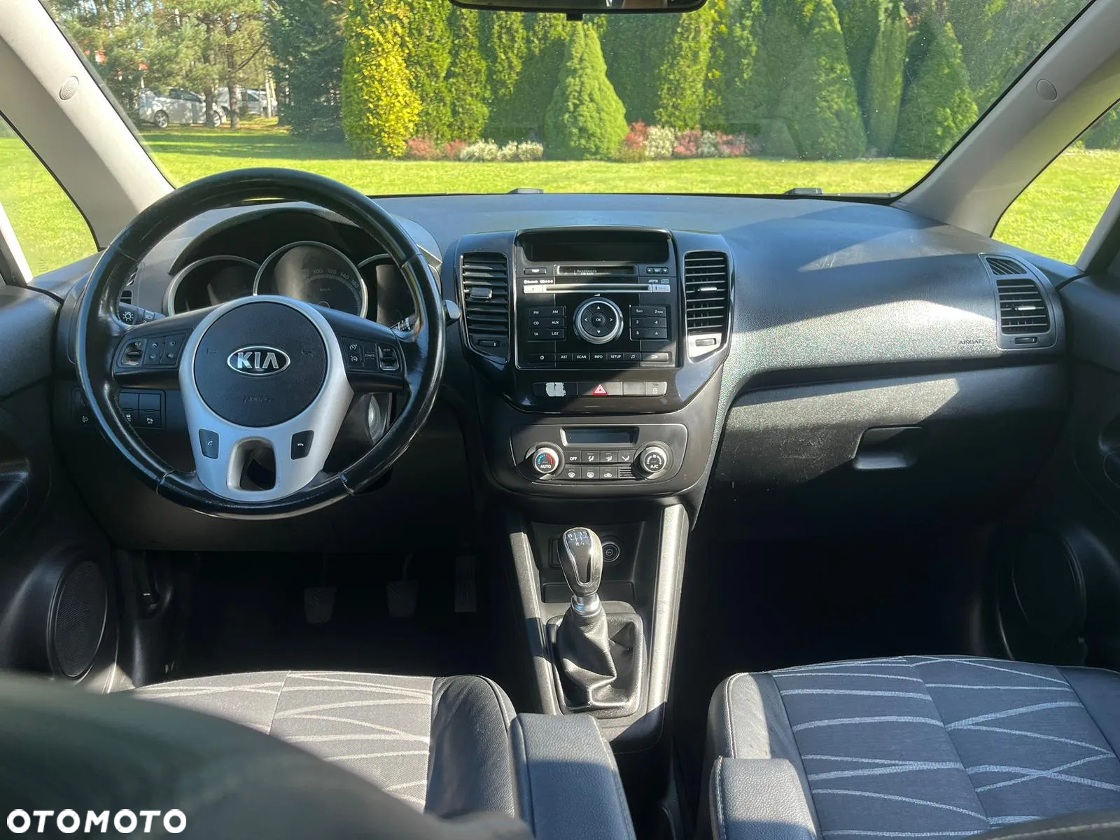 Kia Venga 1.4 Business Line - 13