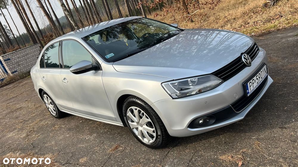 Volkswagen Jetta 1.4 TSI Comfortline - 3