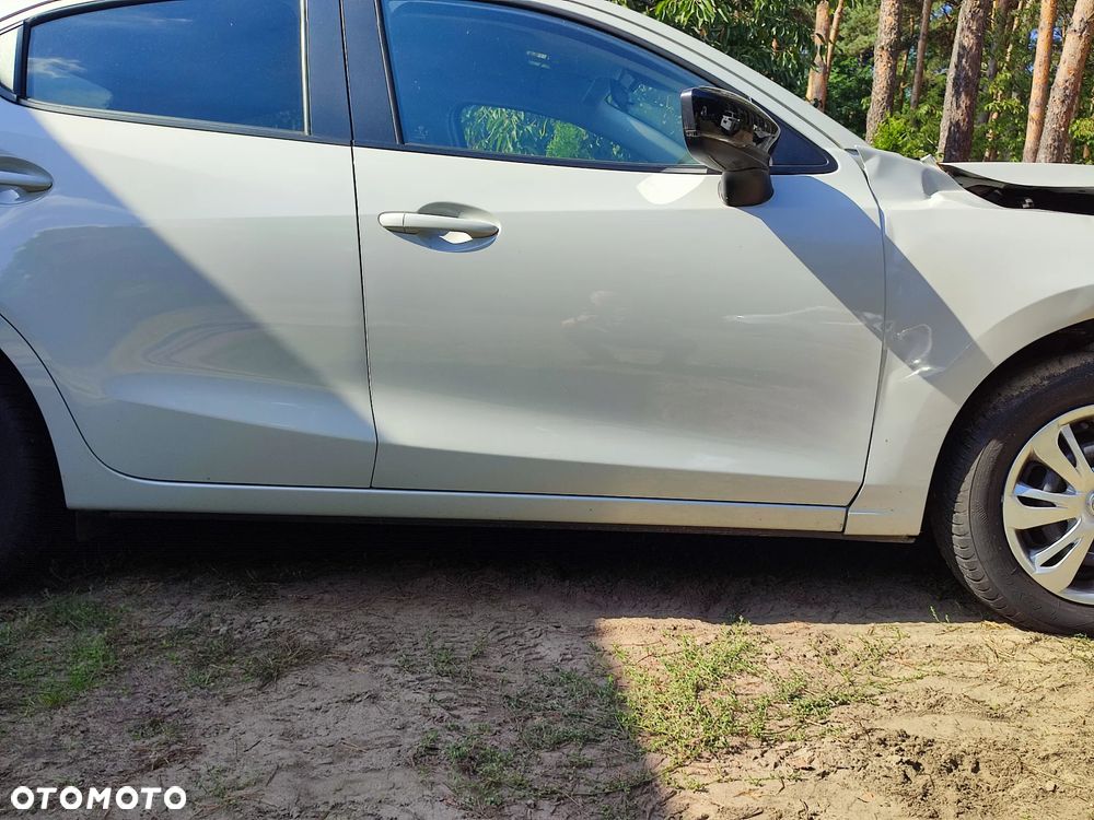 Mazda 2 SKYACTIV-G 90 Homura - 29