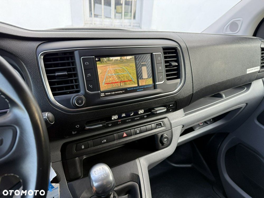 Peugeot Expert - 8