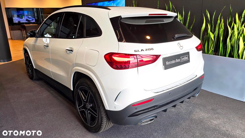 Mercedes-Benz GLA 200 AMG Line - 7