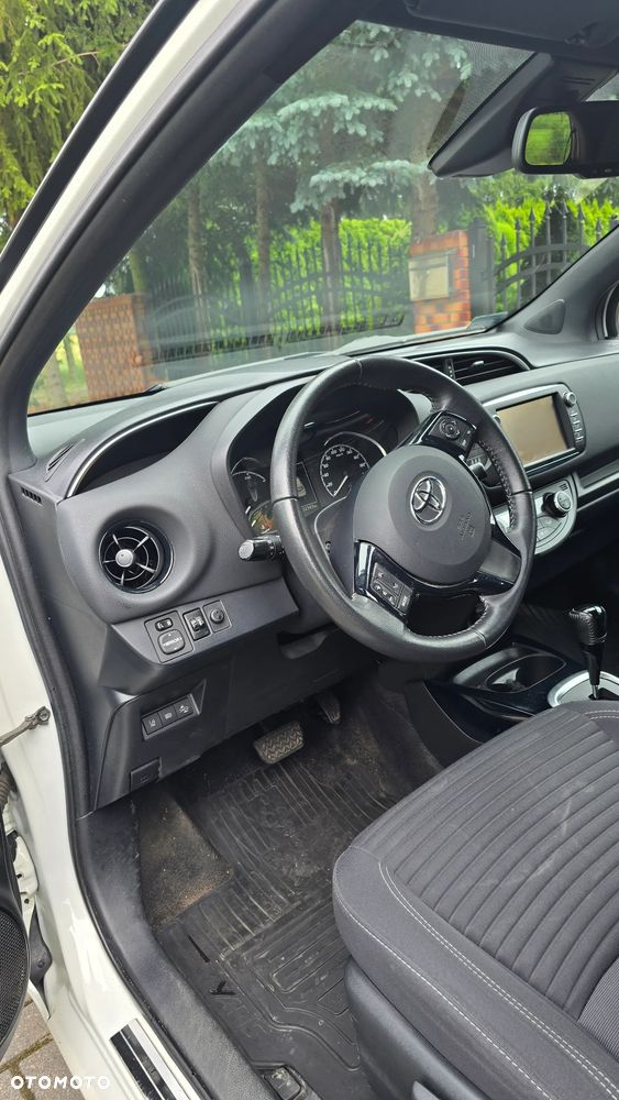 Toyota Yaris - 6