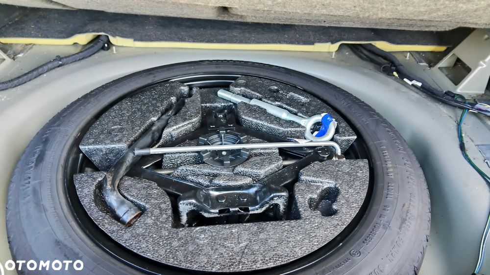 Volvo V70 D2 Geartronic Powershift Momentum - 16