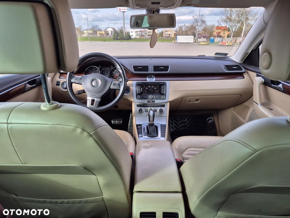 Volkswagen Passat 2.0 TDI Highline DSG - 7