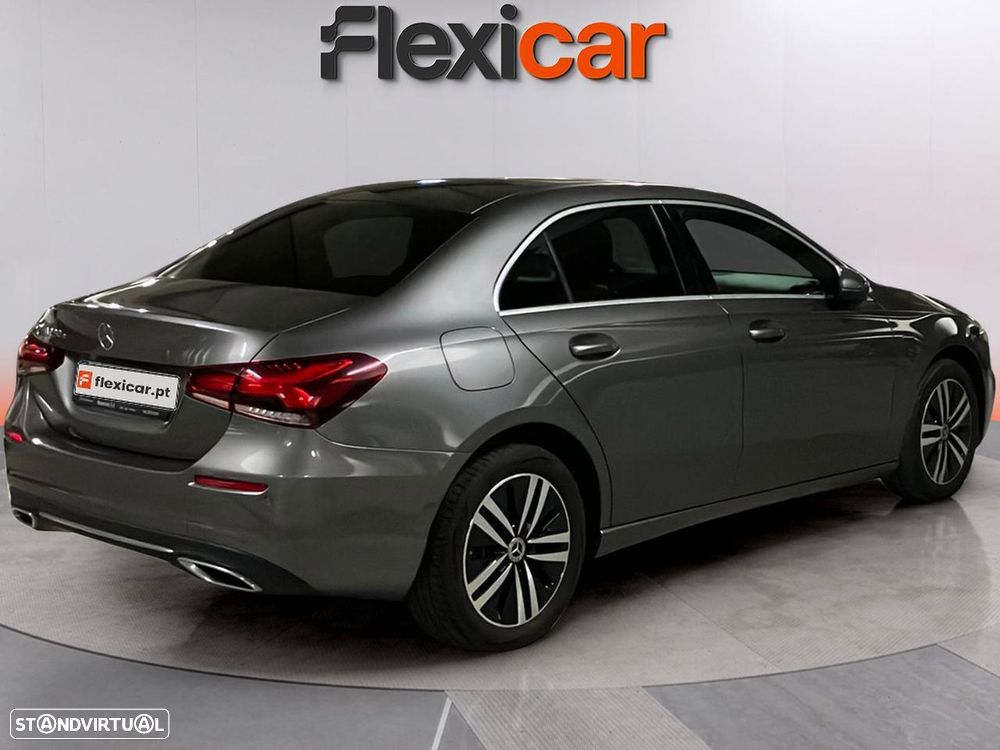 Mercedes-Benz A 250 Limousine - 4