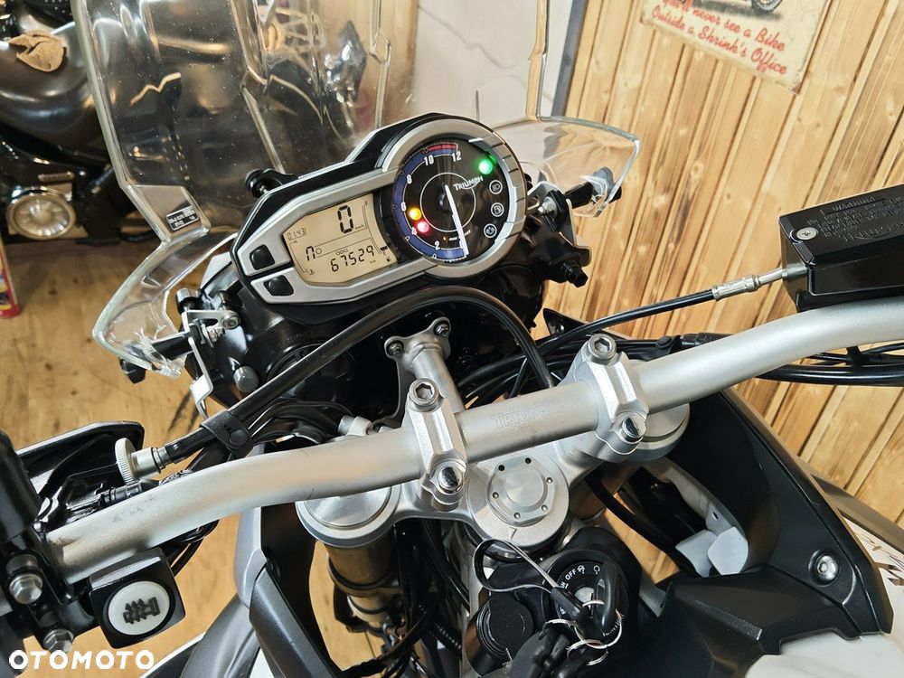 Triumph Tiger - 16