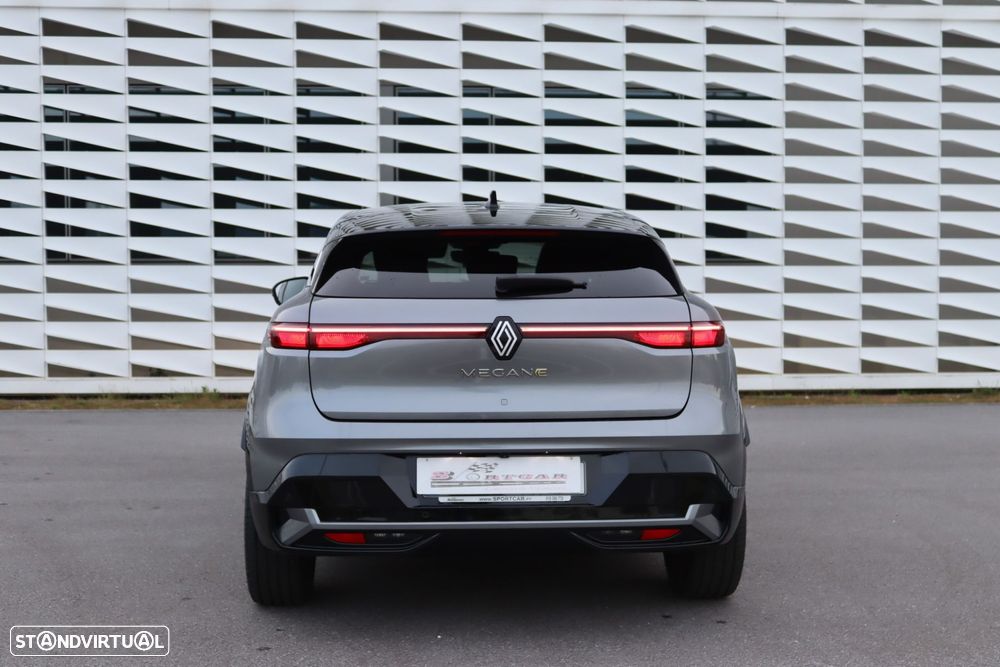 Renault Mégane E-Tech - 11