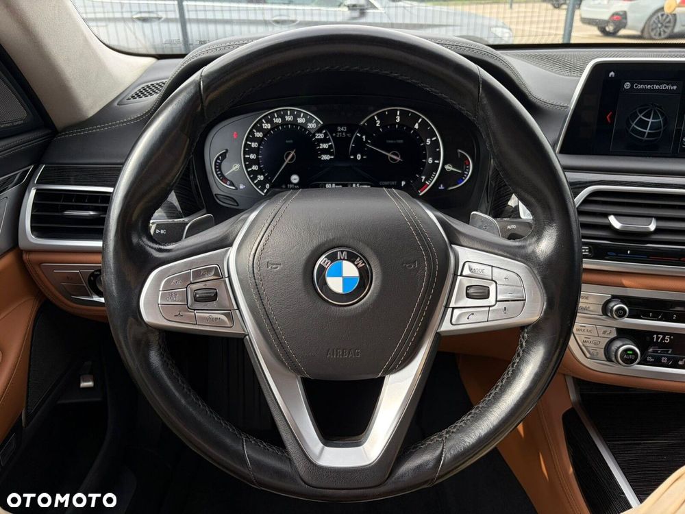 BMW Seria 7 - 22