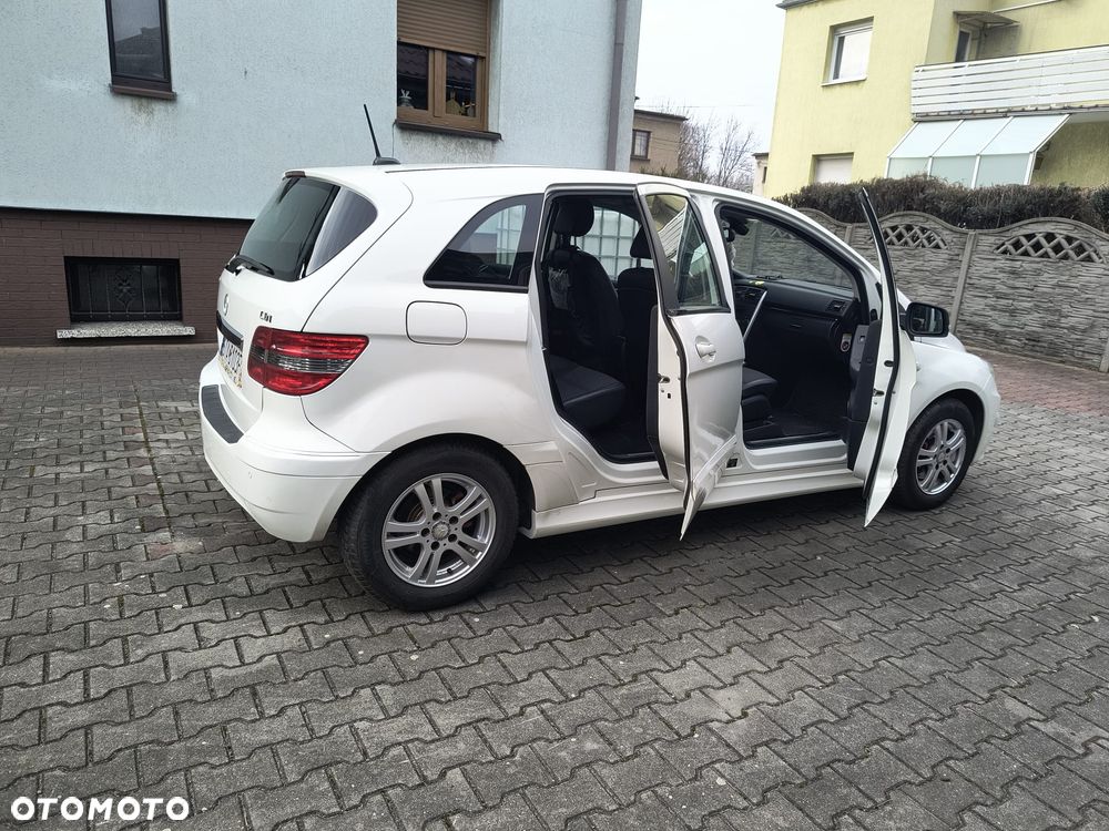 Mercedes-Benz Klasa B 180 CDI Autotronic - 10