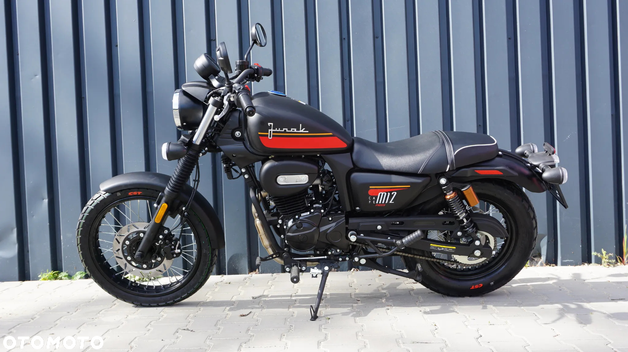 Junak M12 - 6