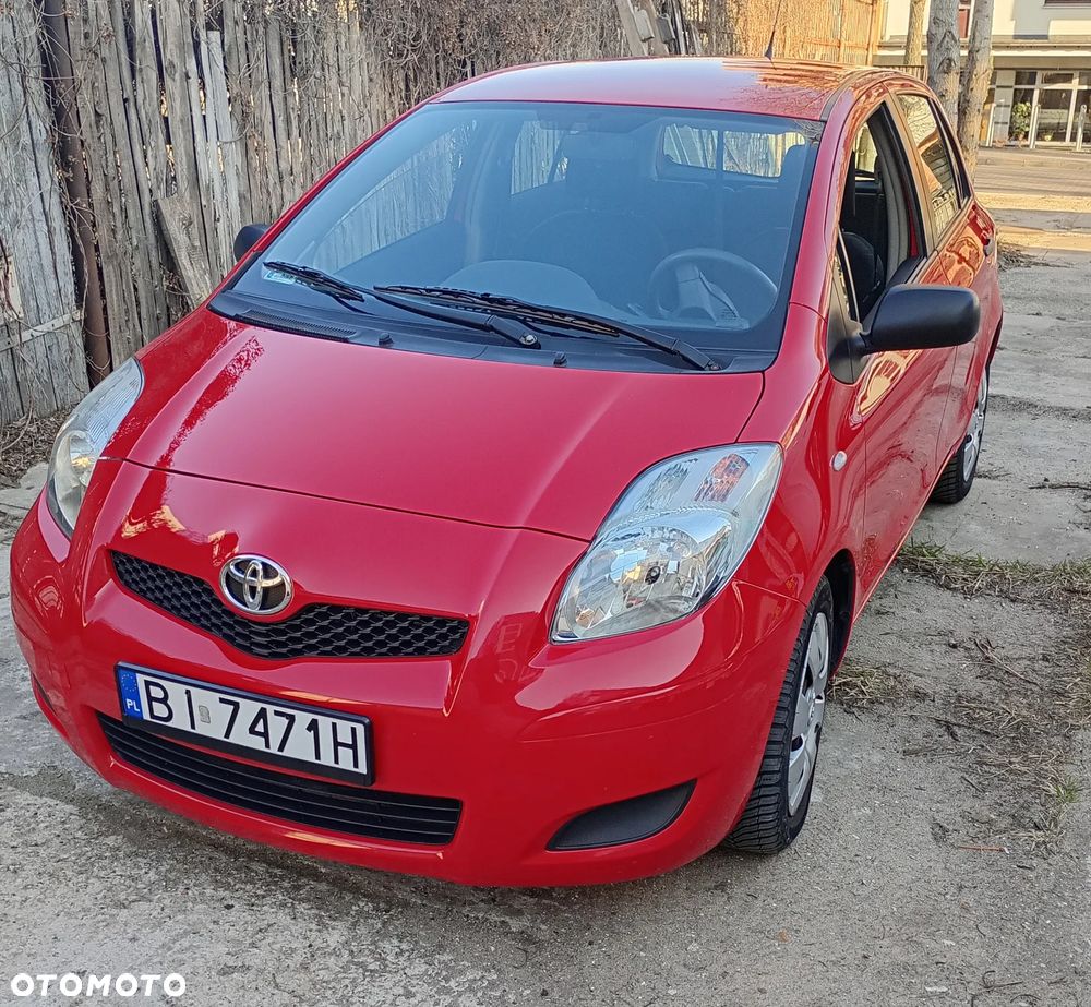 Toyota Yaris - 1