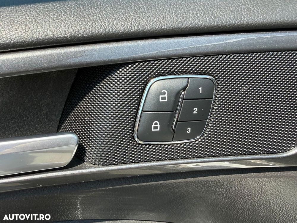 Ford Mondeo - 30