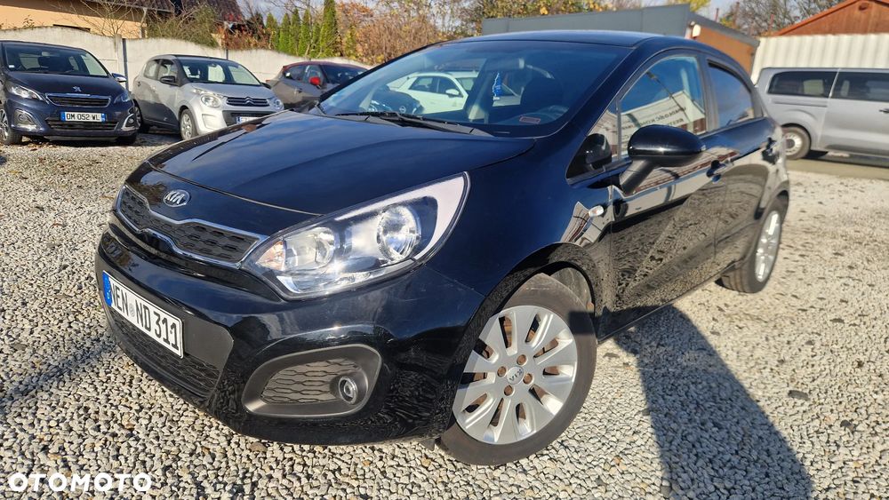 Kia Rio 1.2 Dream Team Edition - 17