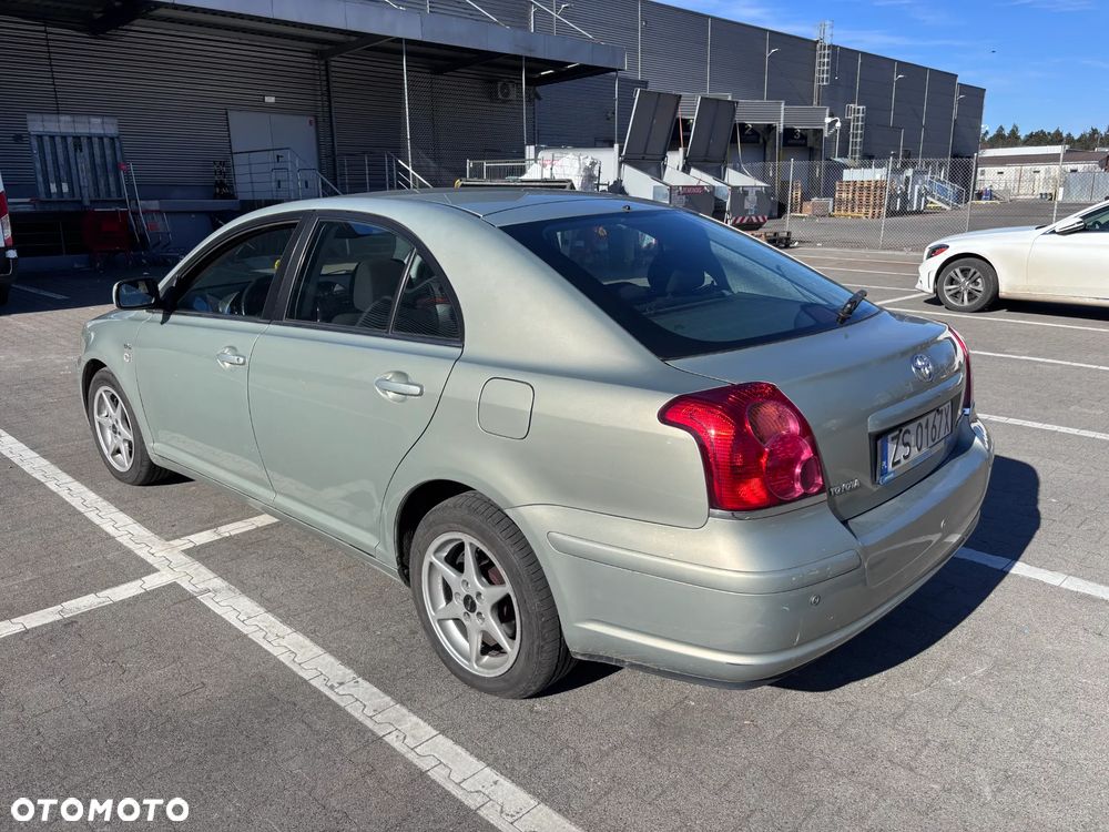 Toyota Avensis 2.0 D-4D High - 7