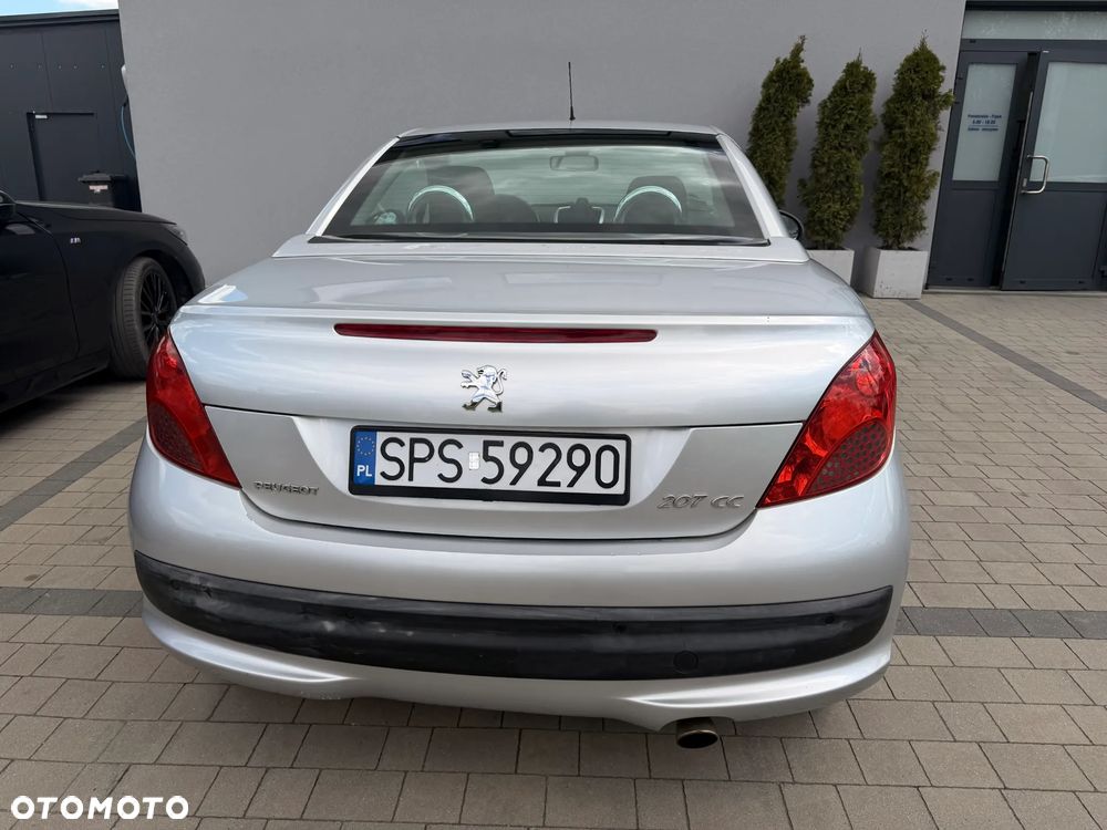 Peugeot 207 CC - 6