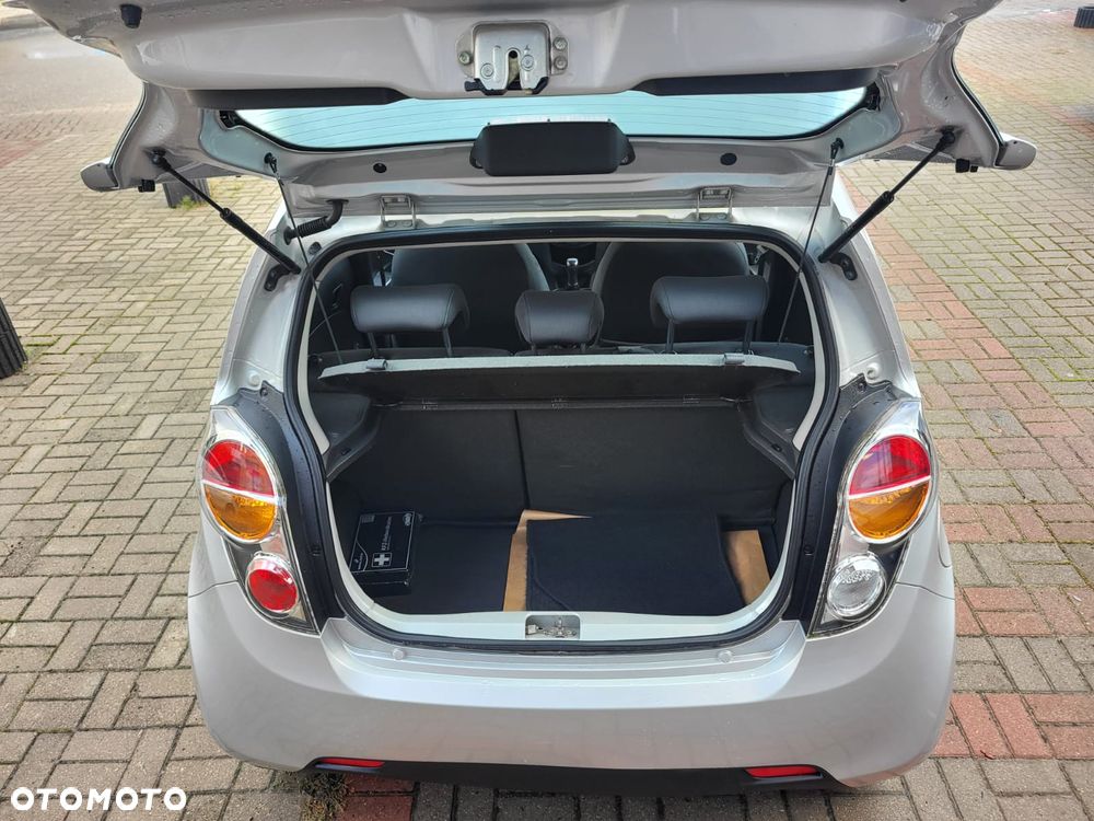 Chevrolet Spark 1.0 Base+ - 14