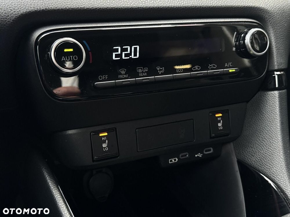 Toyota Yaris Hybrid 1.5 Style - 25