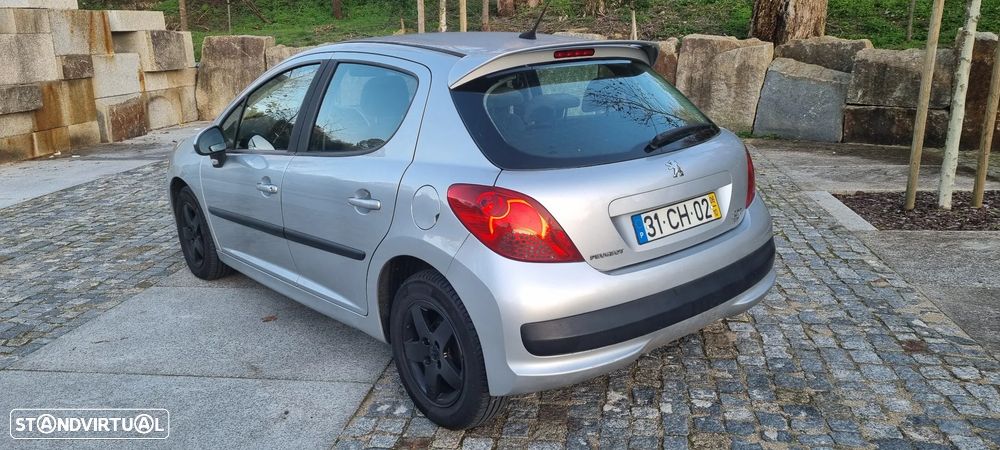 Peugeot 207 1.4 HDi Trendy - 4