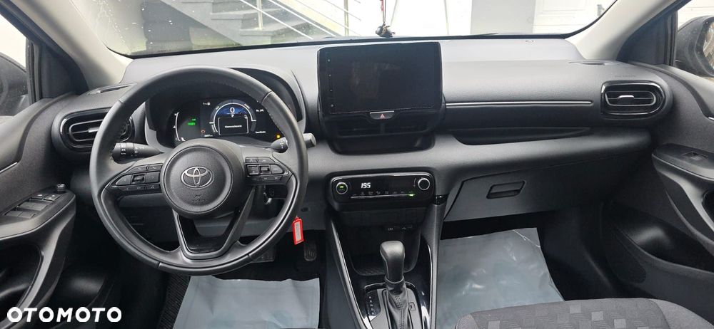 Toyota Yaris 1.5 Premium CVT - 22