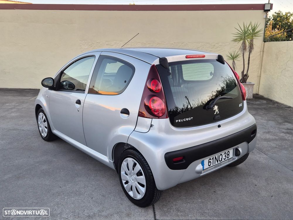 Peugeot 107 1.0 Trendy - 14