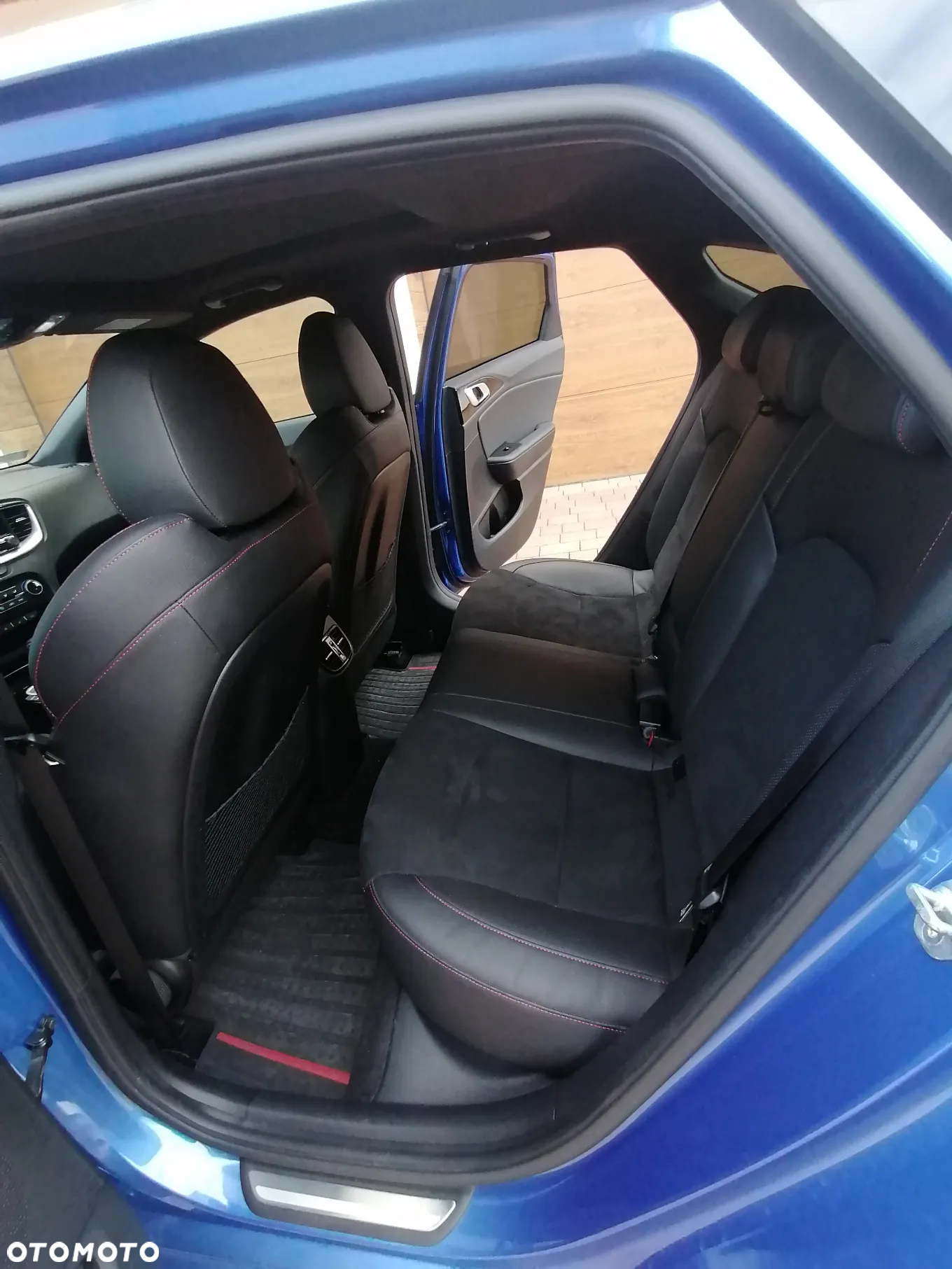 Kia ProCeed 1.6 T-GDI GT DCT - 9